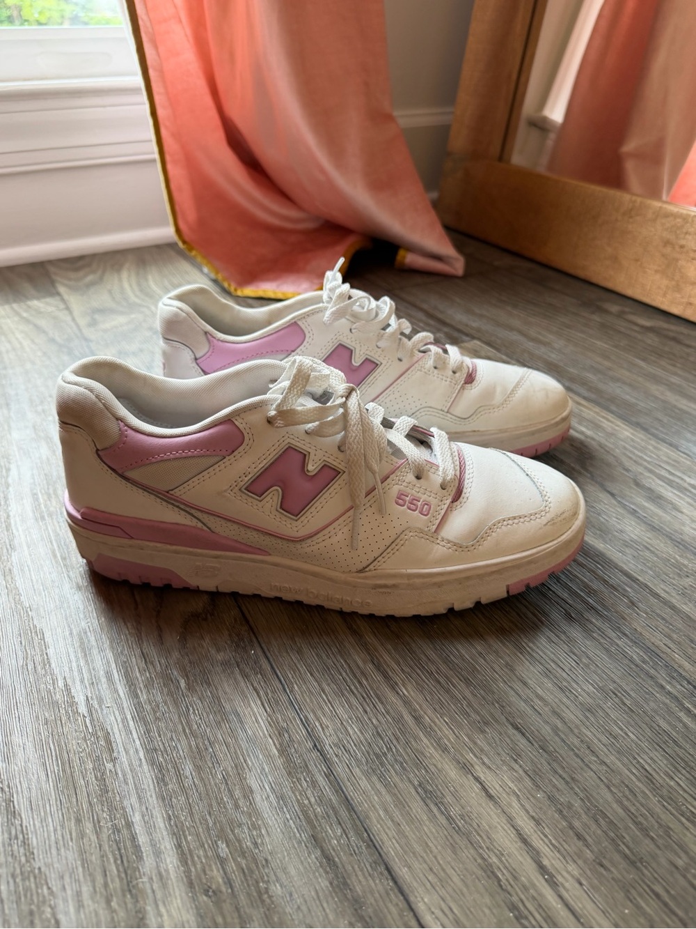 New Balance 550 Sneakers